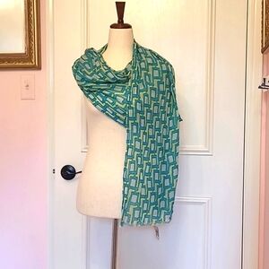 NWT ANN TAYLOR  geometric wool knit scraf